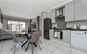 Exclusive Apartment In Fourways